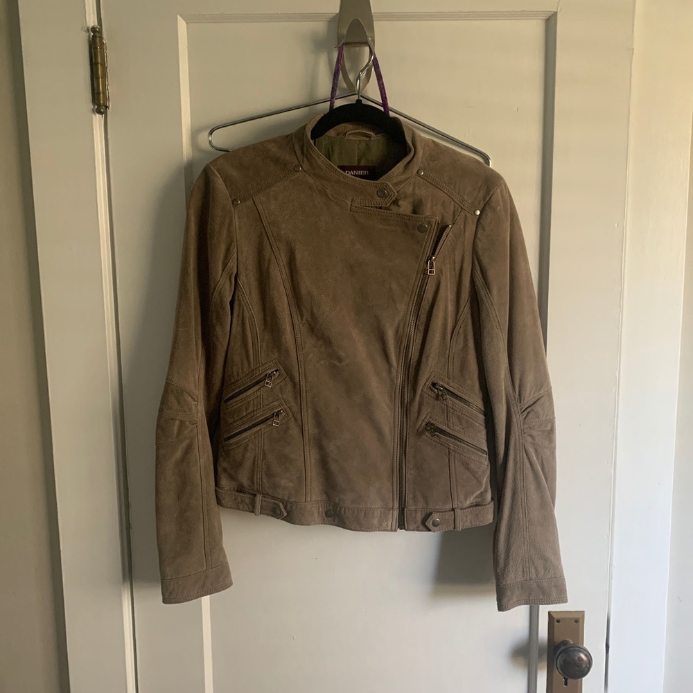 Gorgeous suede jacket